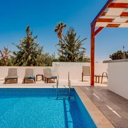 Alasia 16 - Modern Smart In Tranquil Serenity Villa *