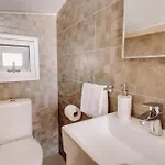 Villa Alasia 16 - Modern Smart In Tranquil Serenity *