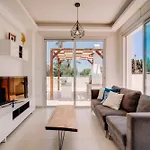 Alasia 16 - Modern Smart In Tranquil Serenity Villa Paralimni