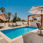 Villa Alasia 16 - Modern Smart In Tranquil Serenity Paralimni