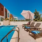 Alasia 16 - Modern Smart In Tranquil Serenity *