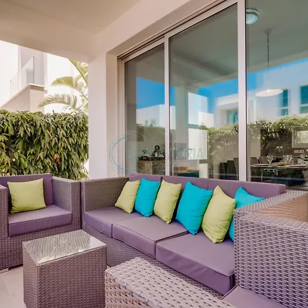 Alasia 16 - Modern Smart In Tranquil Serenity