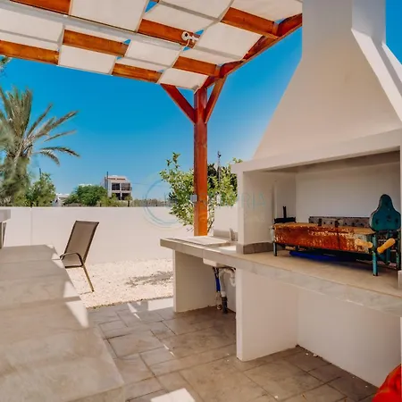 Villa Alasia 16 - Modern Smart In Tranquil Serenity