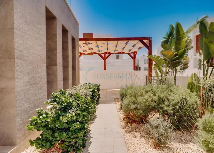 Alasia 16 - Modern Smart In Tranquil Serenity