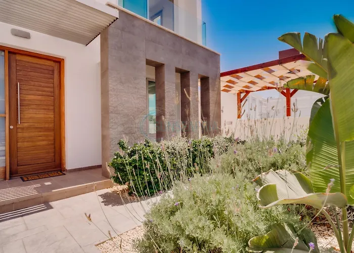 Villa Alasia 16 - Modern Smart In Tranquil Serenity *