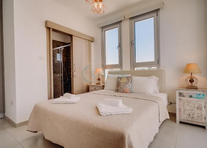 Villa Alasia 16 - Modern Smart In Tranquil Serenity