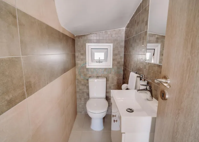 Alasia 16 - Modern Smart In Tranquil Serenity Paralimni